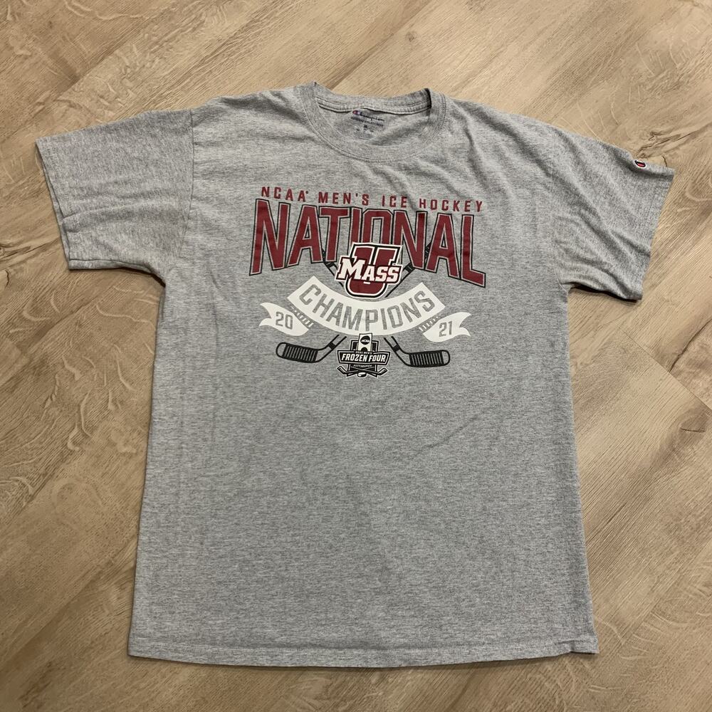 Champion UMass Amherst Minutemen 2021 Hockey Champions T-Shirt Men's Medium M